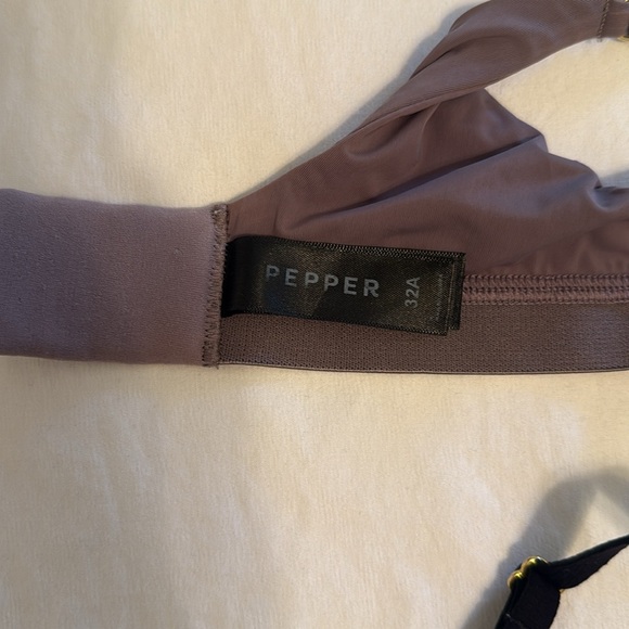 Pepper bra bundle, ultimate contour tshirt bras, 32A - Picture 3 of 10